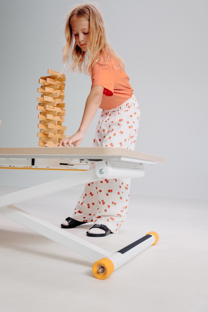 Höhenverstellbarer Tisch